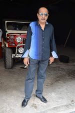 Tinnu Anand at Photo shoot with the cast of Club 60 in Filmistan, Mumbai on 7th Aug 2013 (23).JPG